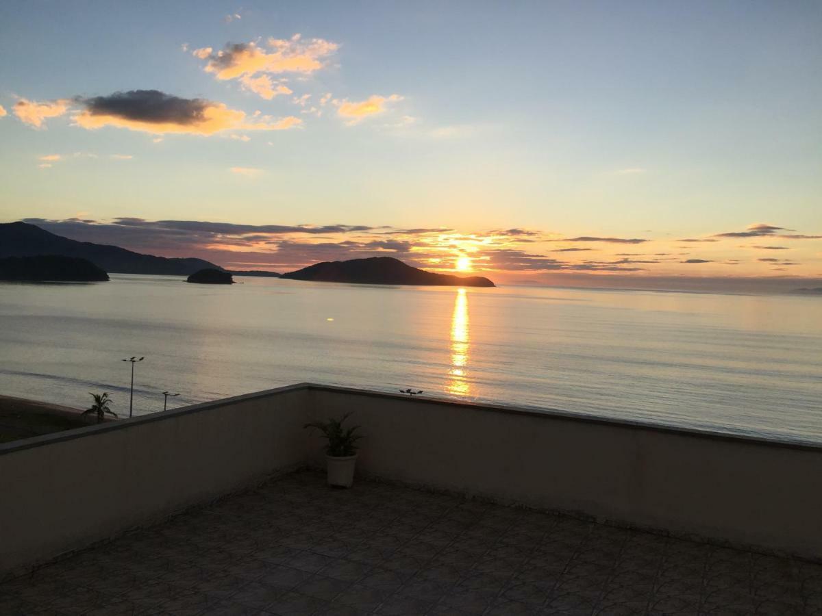 Апартаменти Vista Lateral Mar Massaguacu Карагуататуба Екстер'єр фото
